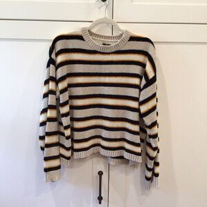 Volcom Women’s Sweater Size L